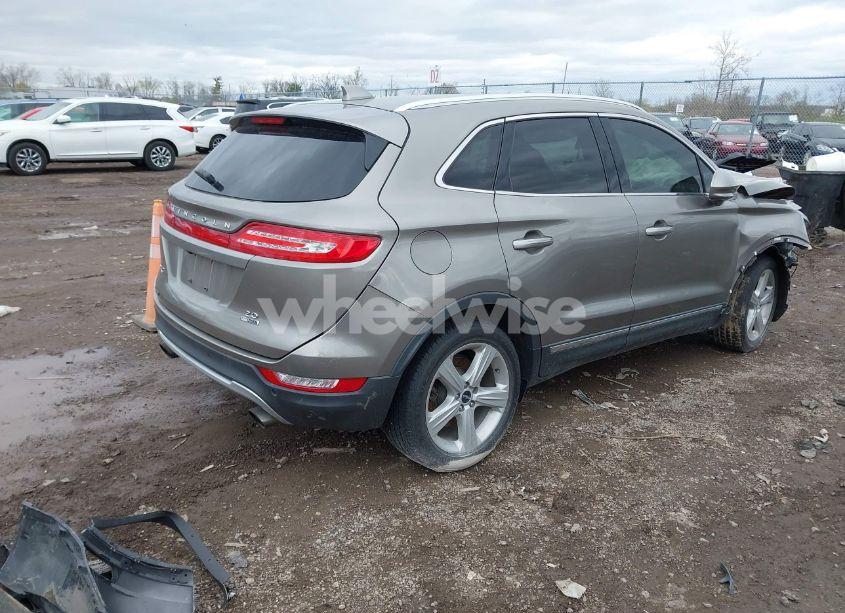 Photo 4 of 2016 Lincoln Mkc PREMIER (VIN 5LMCJ1C91GUJ28706)