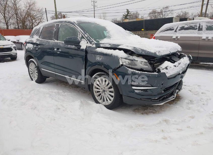 2019 Lincoln Mkc STANDARD (VIN 5LMCJ1C91KUL32303) main photo