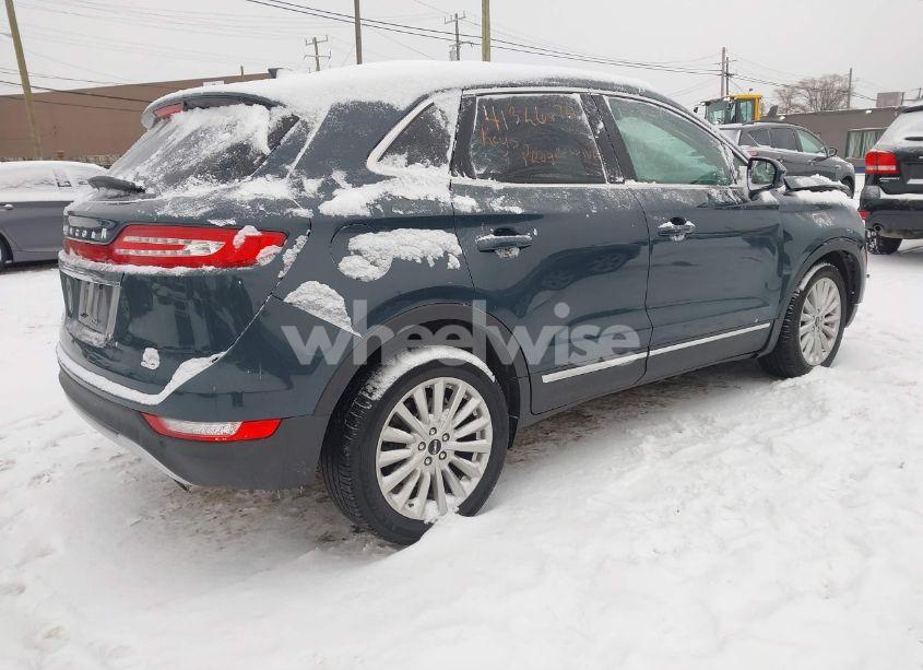 Photo 4 of 2019 Lincoln Mkc STANDARD (VIN 5LMCJ1C91KUL32303)