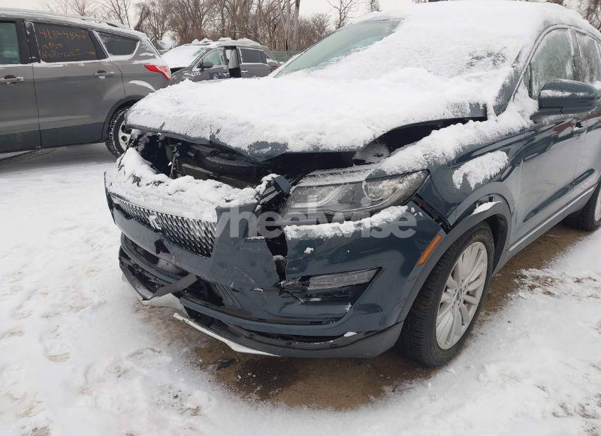 Photo 6 of 2019 Lincoln Mkc STANDARD (VIN 5LMCJ1C91KUL32303)