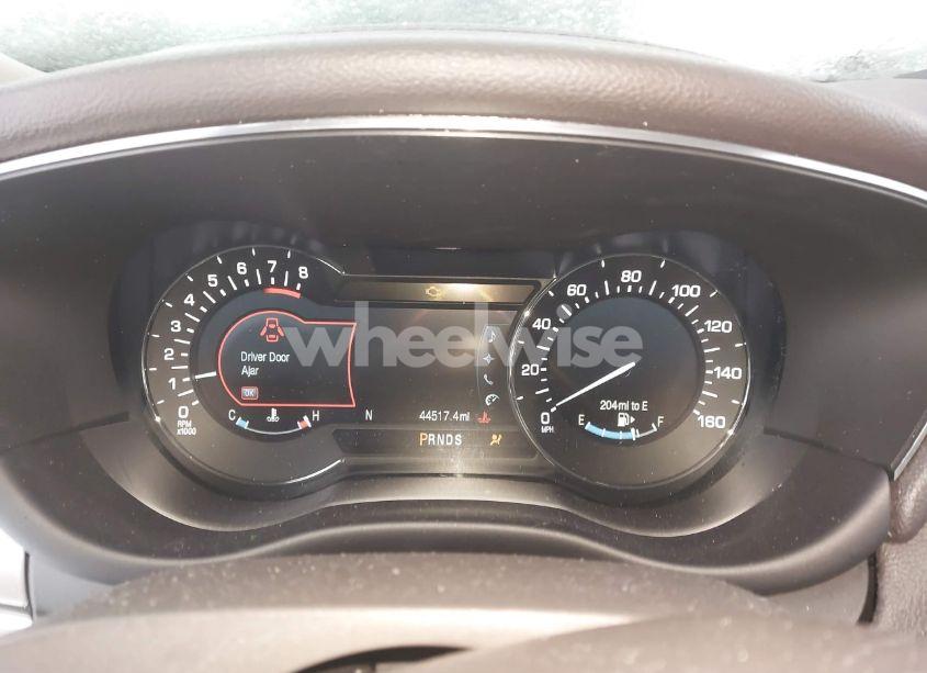 Photo 7 of 2019 Lincoln Mkc STANDARD (VIN 5LMCJ1C91KUL32303)