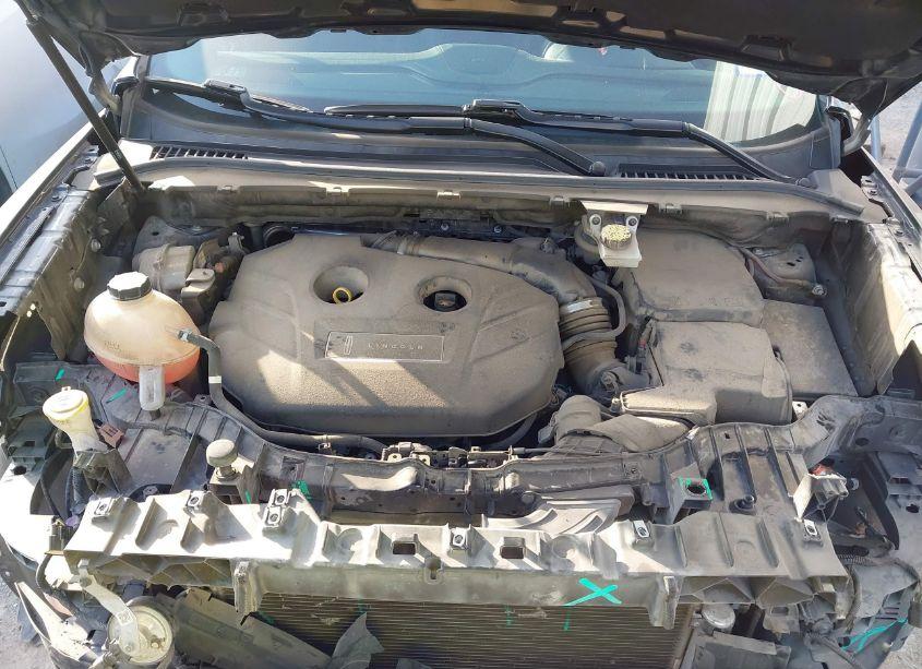 Photo 10 of 2019 Lincoln Mkc STANDARD (VIN 5LMCJ1C91KUL35315)