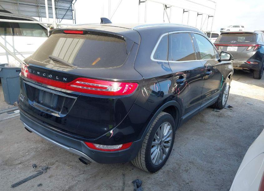 Photo 4 of 2019 Lincoln Mkc STANDARD (VIN 5LMCJ1C91KUL35315)