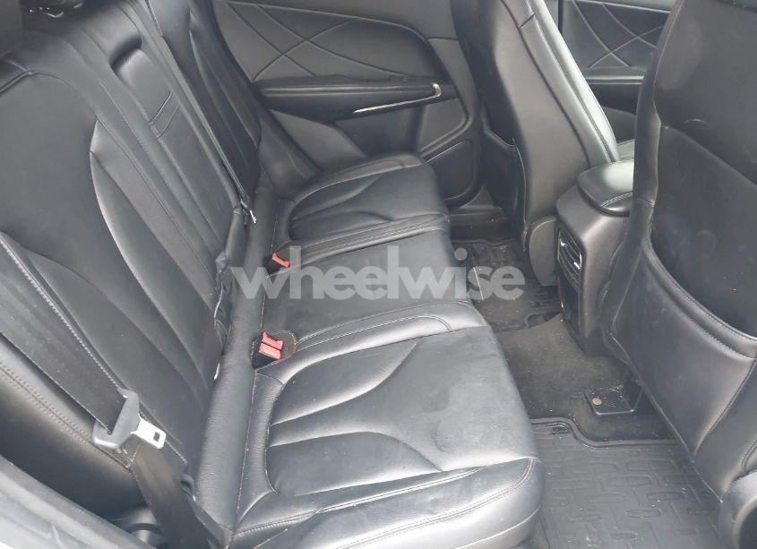 Photo 8 of 2016 Lincoln Mkc PREMIER (VIN 5LMCJ1C96GUJ30807)