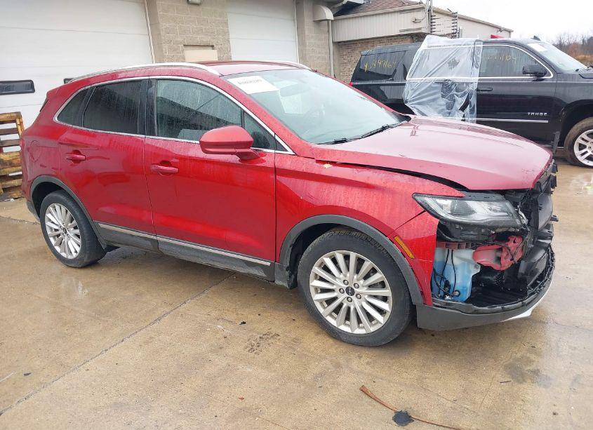 2019 Lincoln Mkc STANDARD (VIN 5LMCJ1C98KUL34968) main photo