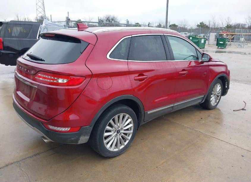 Photo 4 of 2019 Lincoln Mkc STANDARD (VIN 5LMCJ1C98KUL34968)