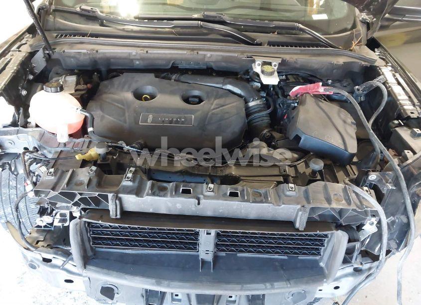 Photo 10 of 2019 Lincoln Mkc STANDARD (VIN 5LMCJ1C99KUL52153)