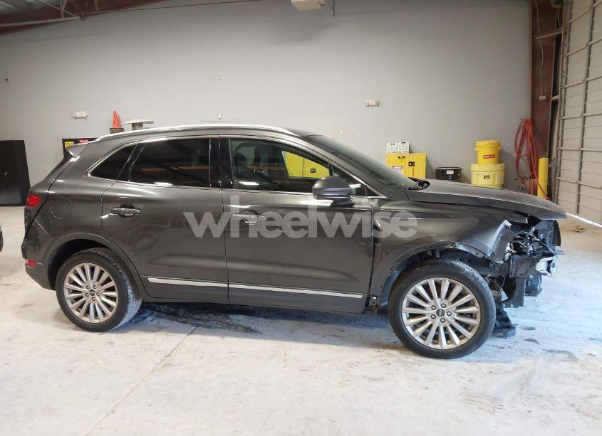 Photo 14 of 2019 Lincoln Mkc STANDARD (VIN 5LMCJ1C99KUL52153)