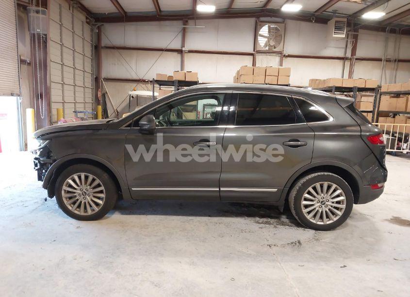 Photo 15 of 2019 Lincoln Mkc STANDARD (VIN 5LMCJ1C99KUL52153)