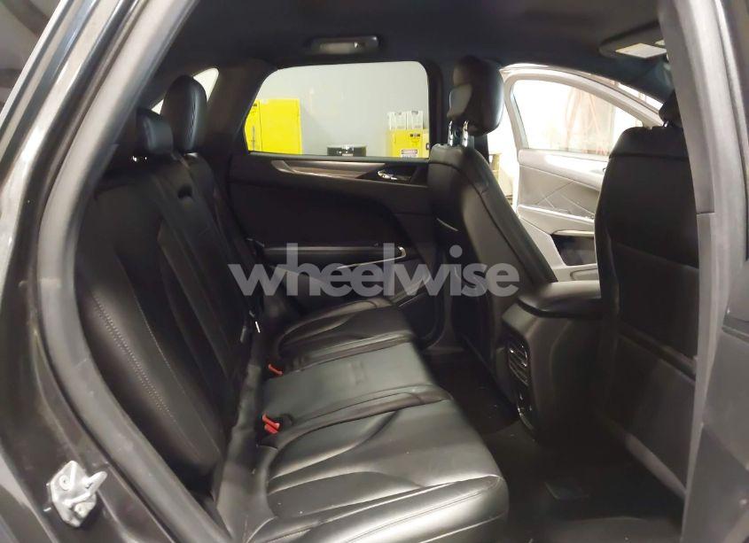 Photo 8 of 2019 Lincoln Mkc STANDARD (VIN 5LMCJ1C99KUL52153)