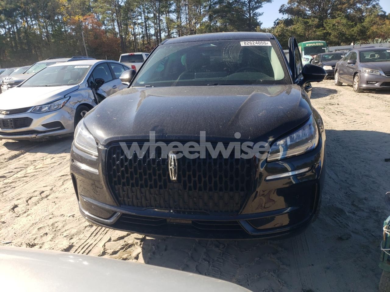 Photo 5 of 2023 LINCOLN CORSAIR (VIN 5LMCJ1CA1PUL12327)