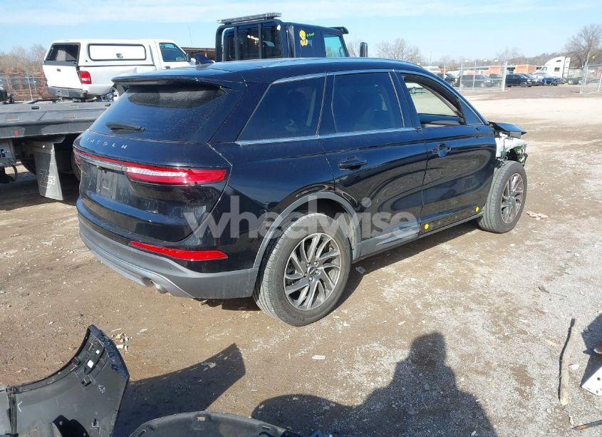 Photo 4 of 2021 Lincoln Corsair STANDARD (VIN 5LMCJ1D90MUL15185)