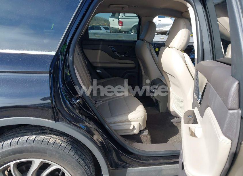 Photo 8 of 2021 Lincoln Corsair STANDARD (VIN 5LMCJ1D90MUL15185)