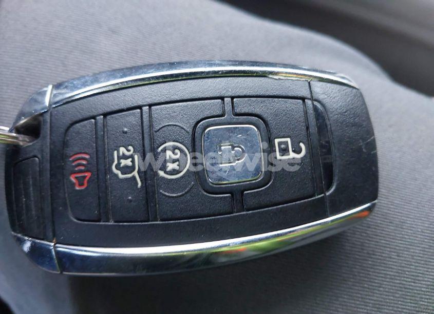 Photo 11 of 2019 Lincoln Mkc STANDARD (VIN 5LMCJ1D91KUL26077)