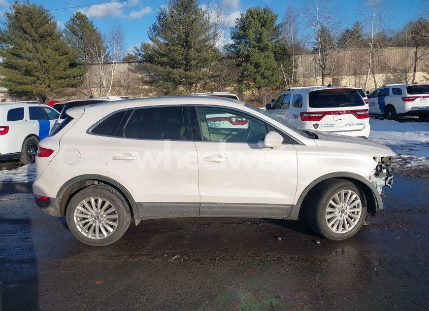 Photo 14 of 2019 Lincoln Mkc STANDARD (VIN 5LMCJ1D91KUL26077)