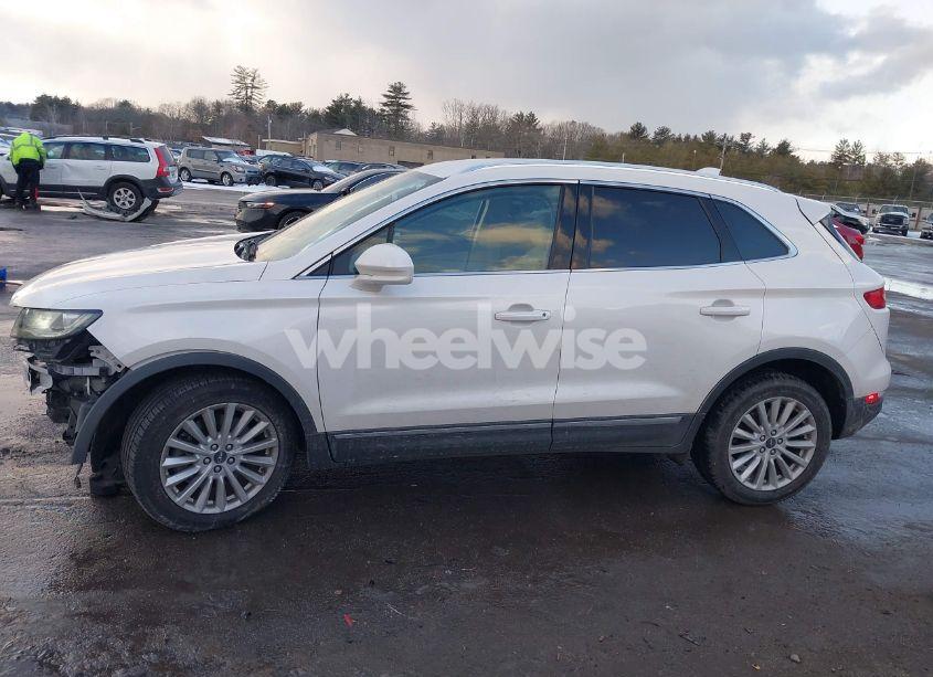 Photo 15 of 2019 Lincoln Mkc STANDARD (VIN 5LMCJ1D91KUL26077)