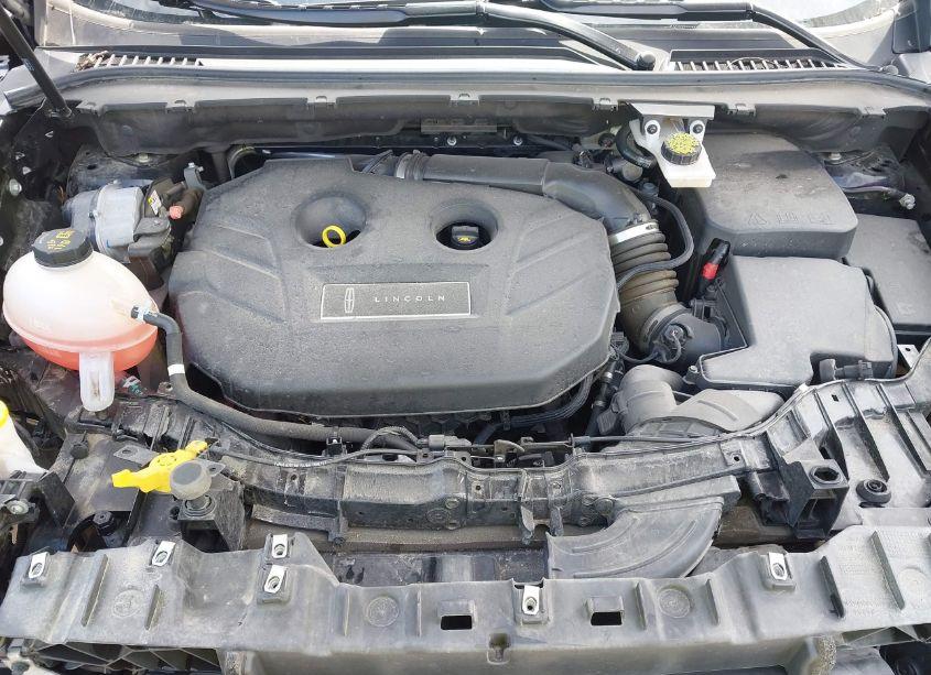 Photo 10 of 2019 Lincoln Mkc STANDARD (VIN 5LMCJ1D92KUL46922)