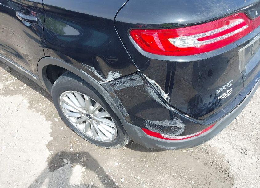 Photo 18 of 2019 Lincoln Mkc STANDARD (VIN 5LMCJ1D92KUL46922)