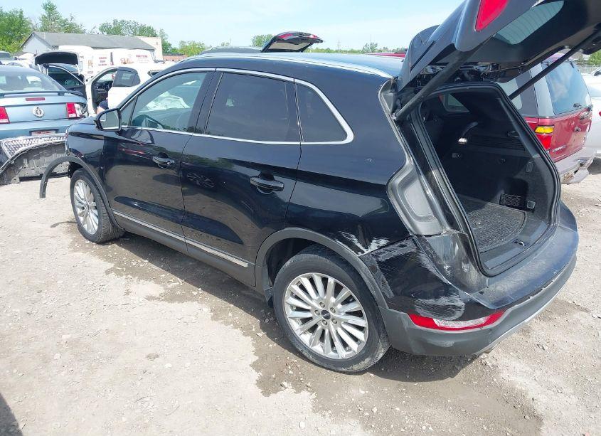 Photo 3 of 2019 Lincoln Mkc STANDARD (VIN 5LMCJ1D92KUL46922)