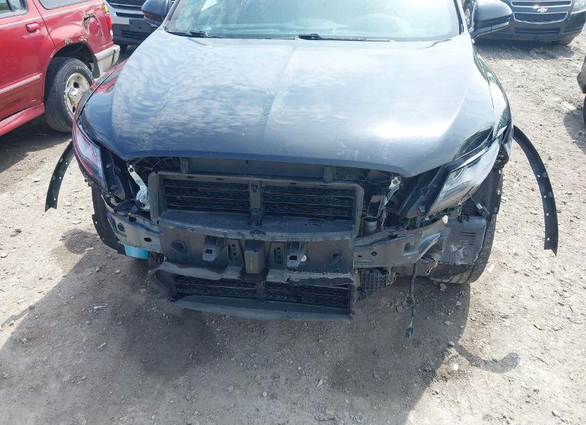 Photo 6 of 2019 Lincoln Mkc STANDARD (VIN 5LMCJ1D92KUL46922)