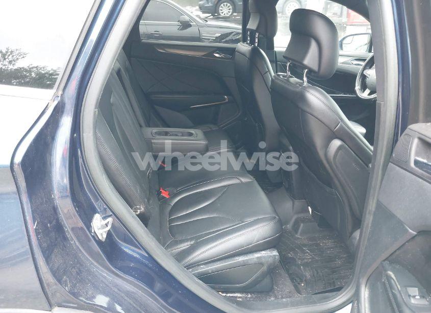 Photo 8 of 2017 Lincoln Mkc PREMIERE (VIN 5LMCJ1D93HUL34982)