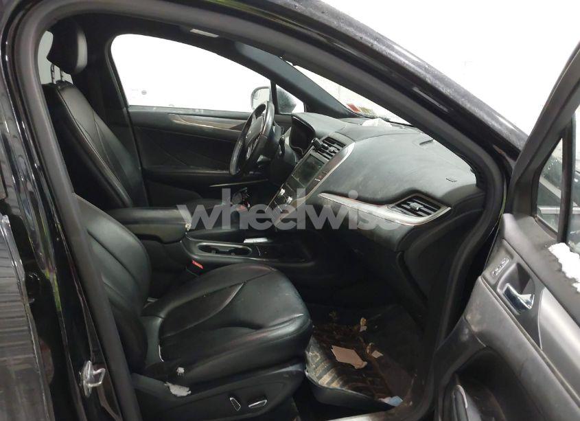 Photo 5 of 2016 Lincoln Mkc PREMIER (VIN 5LMCJ1D94GUJ18170)