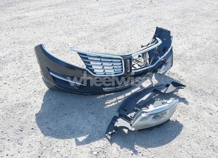 Photo 12 of 2018 Lincoln Mkc PREMIERE (VIN 5LMCJ1D96JUL13579)