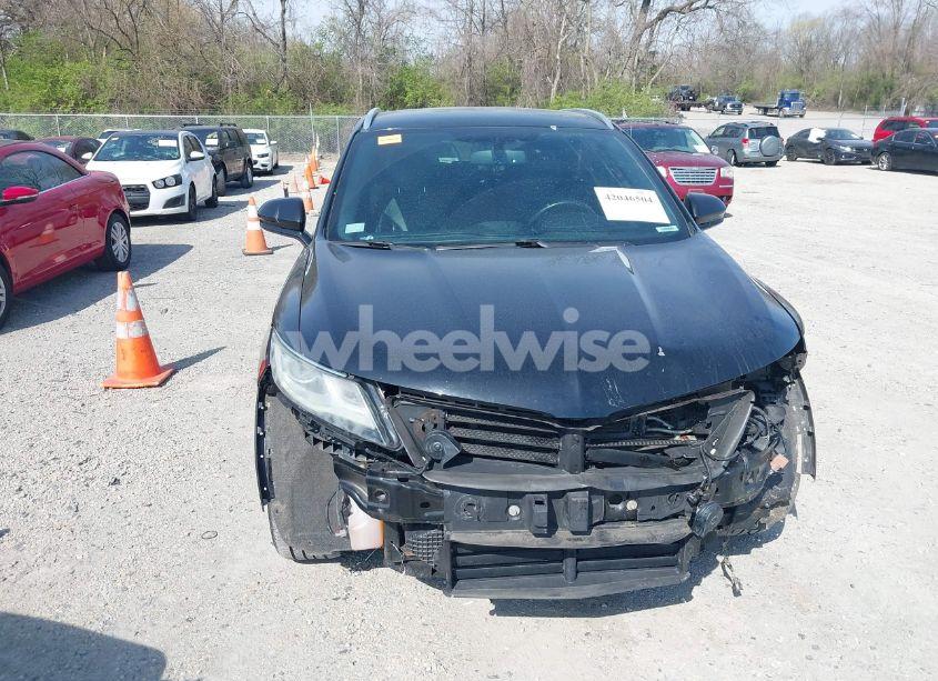 Photo 13 of 2018 Lincoln Mkc PREMIERE (VIN 5LMCJ1D96JUL13579)