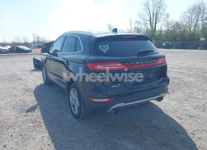 Photo 3 of 2018 Lincoln Mkc PREMIERE (VIN 5LMCJ1D96JUL13579)