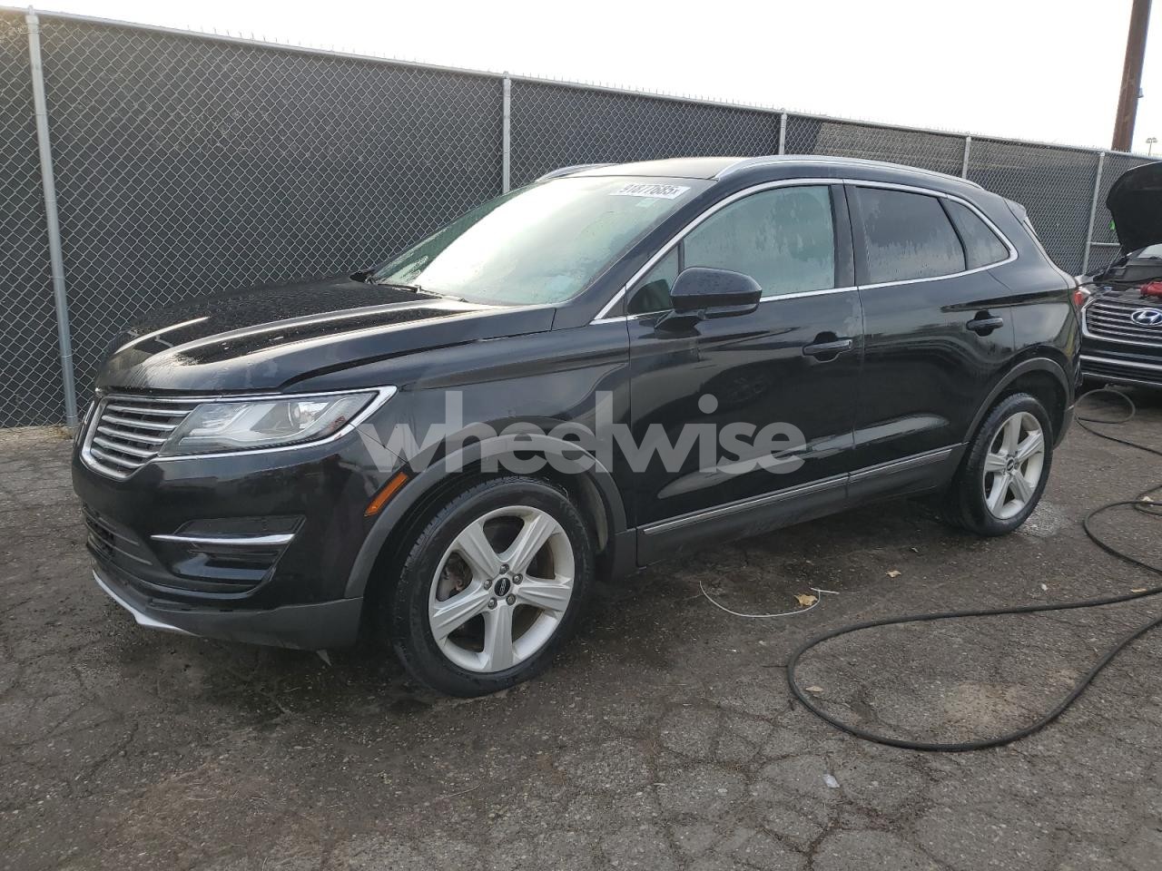 2018 LINCOLN MKC PREMIERE (VIN 5LMCJ1D96JUL14117) main photo