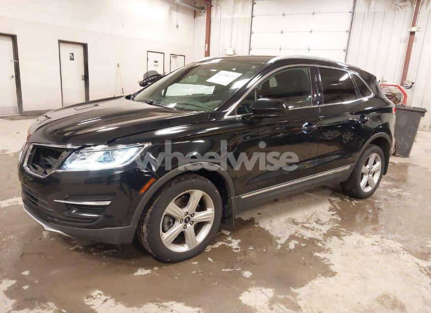 Photo 2 of 2017 Lincoln Mkc PREMIERE (VIN 5LMCJ1D97HUL35066)