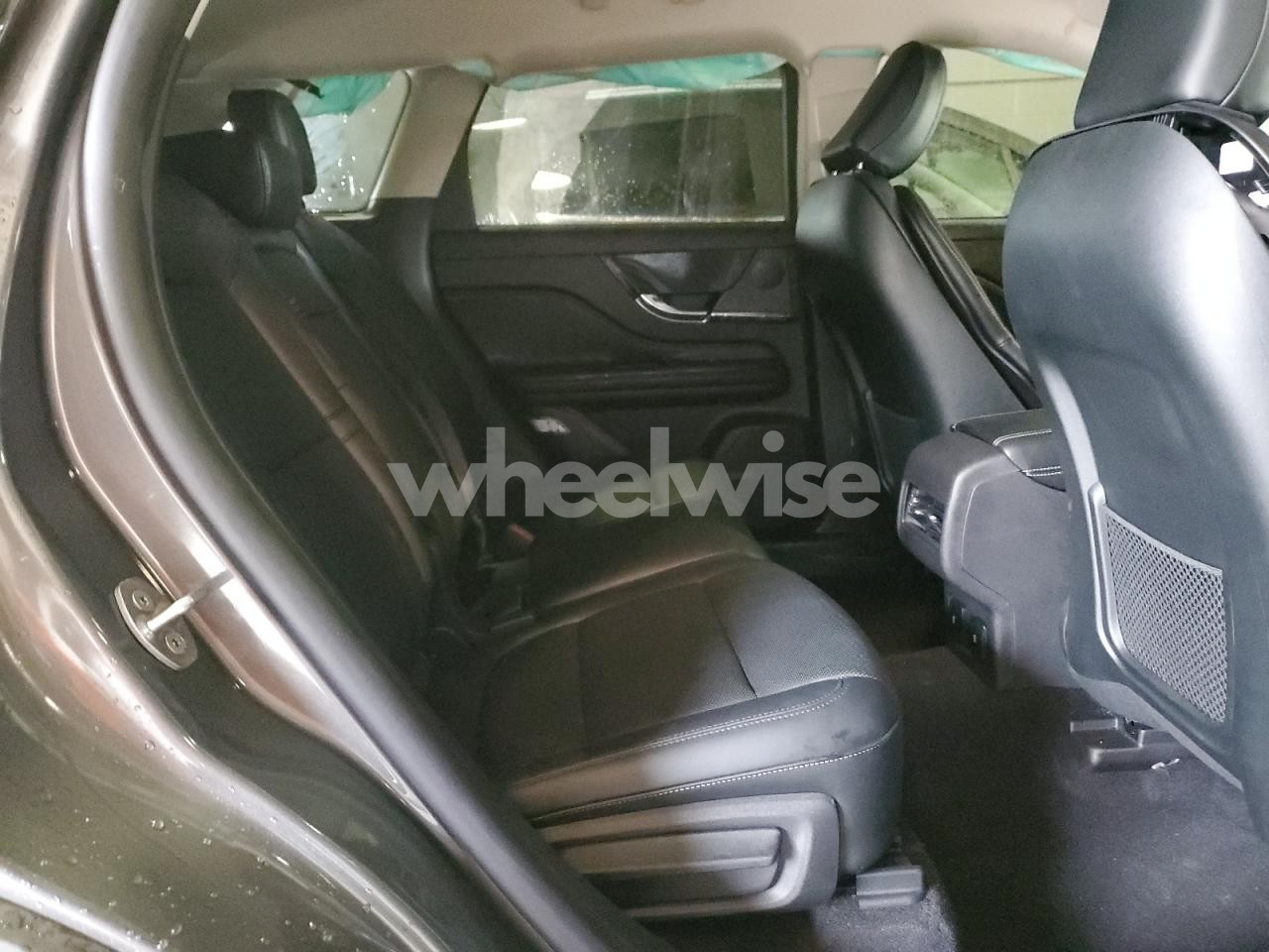 Photo 11 of 2024 LINCOLN CORSAIR (VIN 5LMCJ1DA7RUL25648)