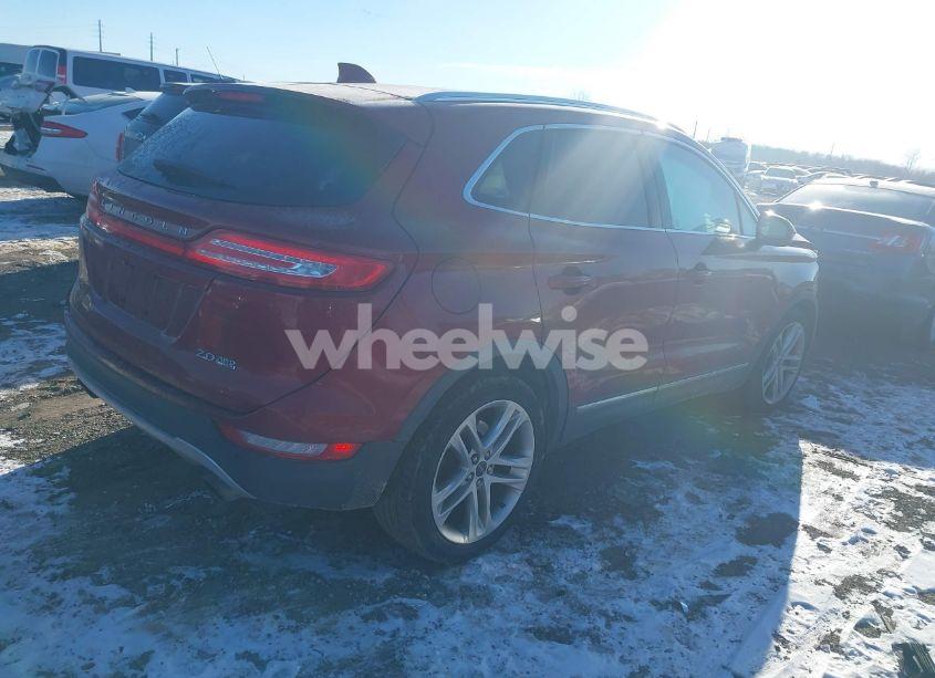Photo 4 of 2015 Lincoln Mkc N/A (VIN 5LMCJ2A90FUJ00290)