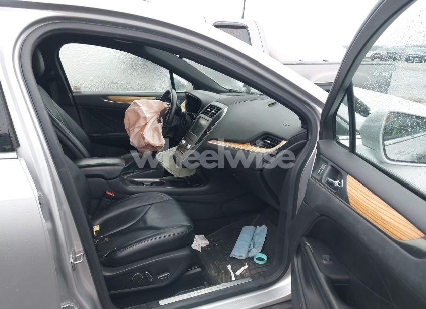 Photo 5 of 2015 Lincoln Mkc N/A (VIN 5LMCJ2A91FUJ18023)