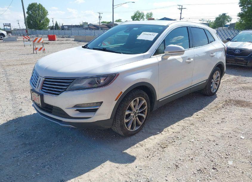 Photo 2 of 2015 Lincoln Mkc N/A (VIN 5LMCJ2A92FUJ27331)