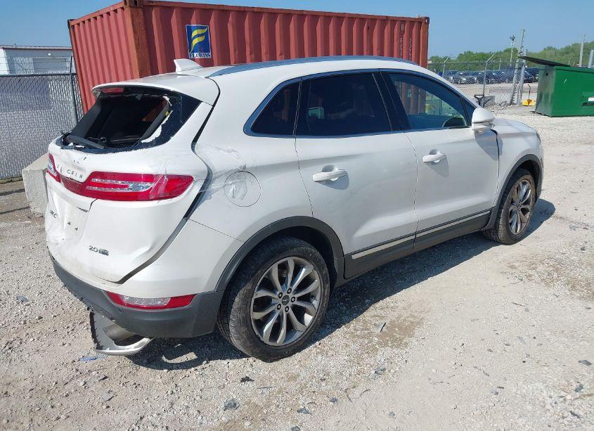 Photo 4 of 2015 Lincoln Mkc N/A (VIN 5LMCJ2A92FUJ27331)