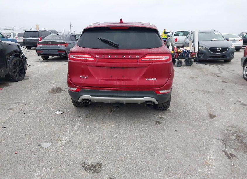 Photo 16 of 2015 Lincoln Mkc N/A (VIN 5LMCJ2A93FUJ26432)