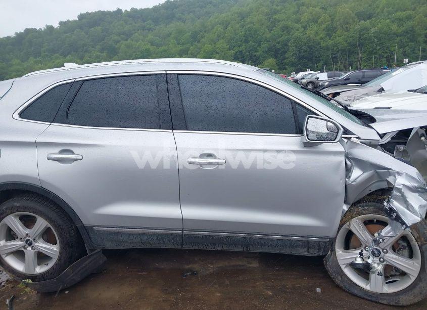 Photo 14 of 2015 Lincoln Mkc N/A (VIN 5LMCJ2A93FUJ27113)