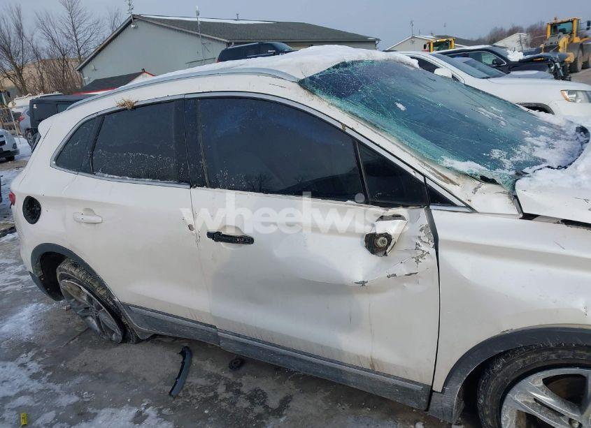 Photo 13 of 2015 Lincoln Mkc N/A (VIN 5LMCJ2A93FUJ45045)