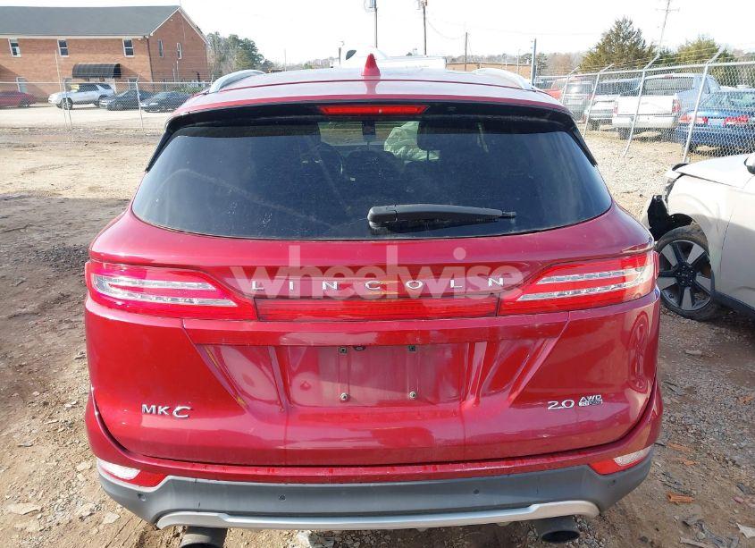 Photo 16 of 2015 Lincoln Mkc N/A (VIN 5LMCJ2A95FUJ30546)