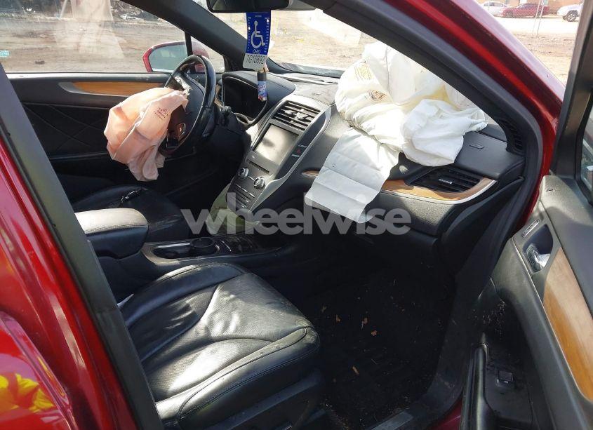 Photo 5 of 2015 Lincoln Mkc N/A (VIN 5LMCJ2A95FUJ30546)