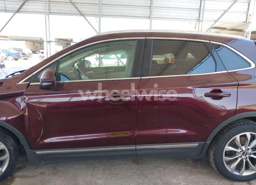 Photo 14 of 2019 Lincoln Mkc SELECT (VIN 5LMCJ2C92KUL17640)