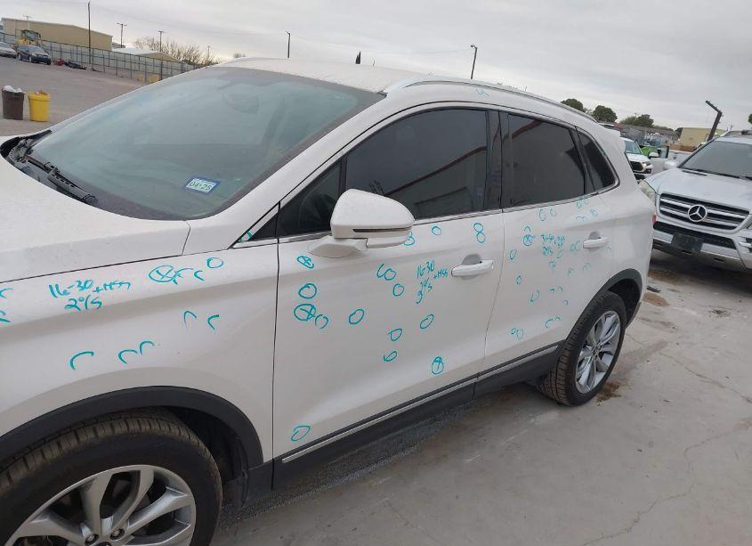 Photo 6 of 2019 Lincoln Mkc SELECT (VIN 5LMCJ2C93KUL09496)