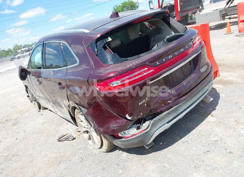 Photo 3 of 2019 Lincoln Mkc SELECT (VIN 5LMCJ2C96KUL17527)