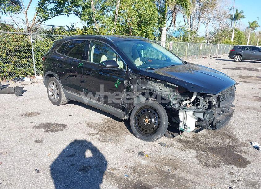 2019 Lincoln Mkc SELECT (VIN 5LMCJ2C99KUL16744) main photo