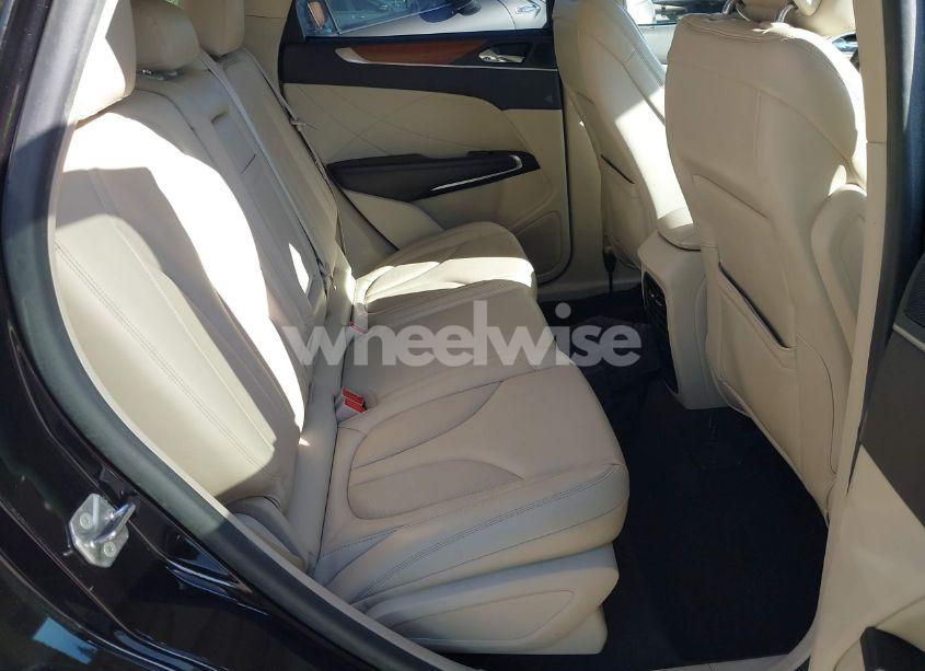 Photo 8 of 2019 Lincoln Mkc SELECT (VIN 5LMCJ2C99KUL16744)