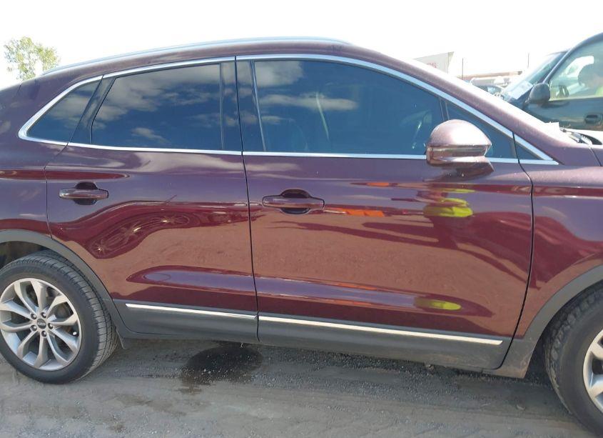 Photo 13 of 2019 Lincoln Mkc SELECT (VIN 5LMCJ2C9XKUL30507)
