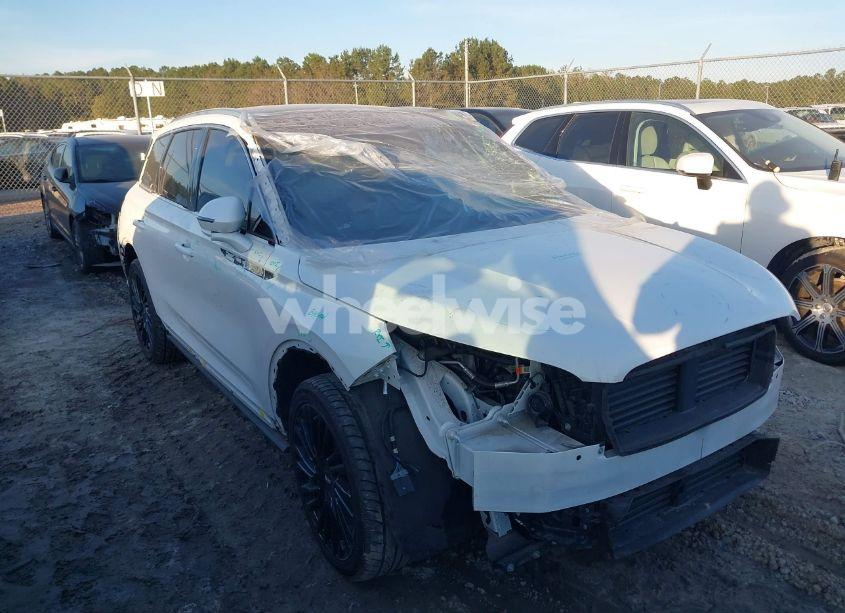 Photo 13 of 2021 Lincoln Corsair RESERVE (VIN 5LMCJ2C9XMUL11023)