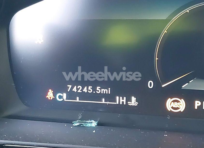 Photo 15 of 2021 Lincoln Corsair RESERVE (VIN 5LMCJ2C9XMUL11023)