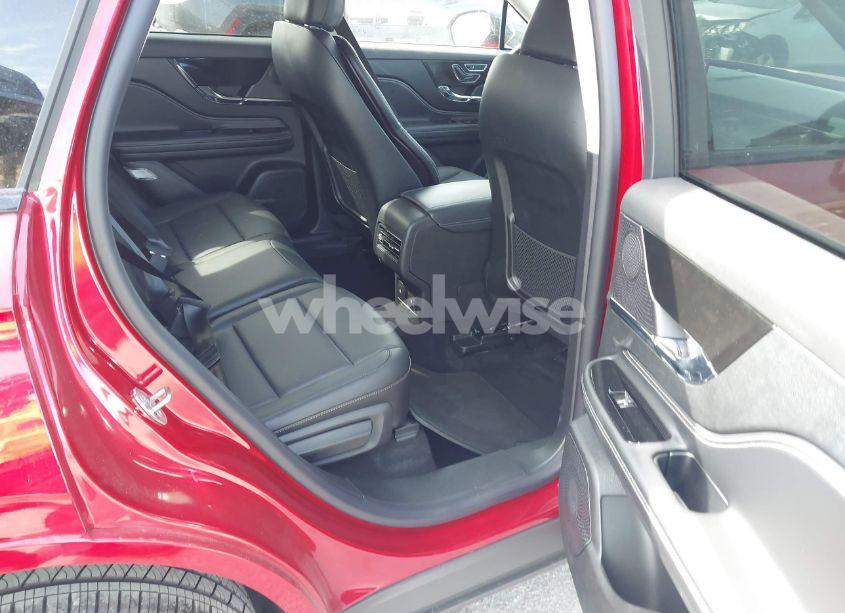 Photo 8 of 2024 Lincoln Corsair RESERVE (VIN 5LMCJ2CA4RUL25601)